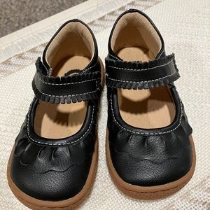 Toddler Size 6 Livie & Luca Leather Shoes